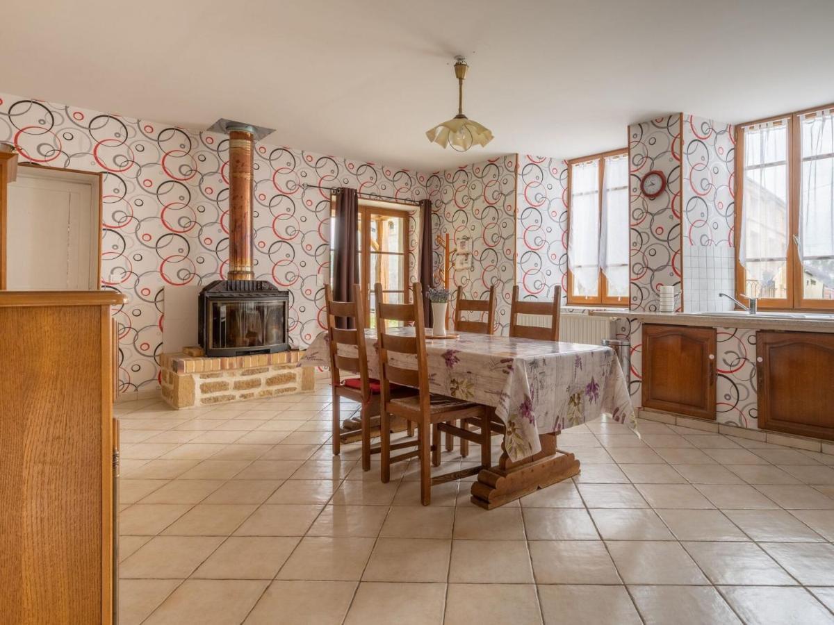 Vintage Holiday Home With Private Garden Nouart Zimmer foto