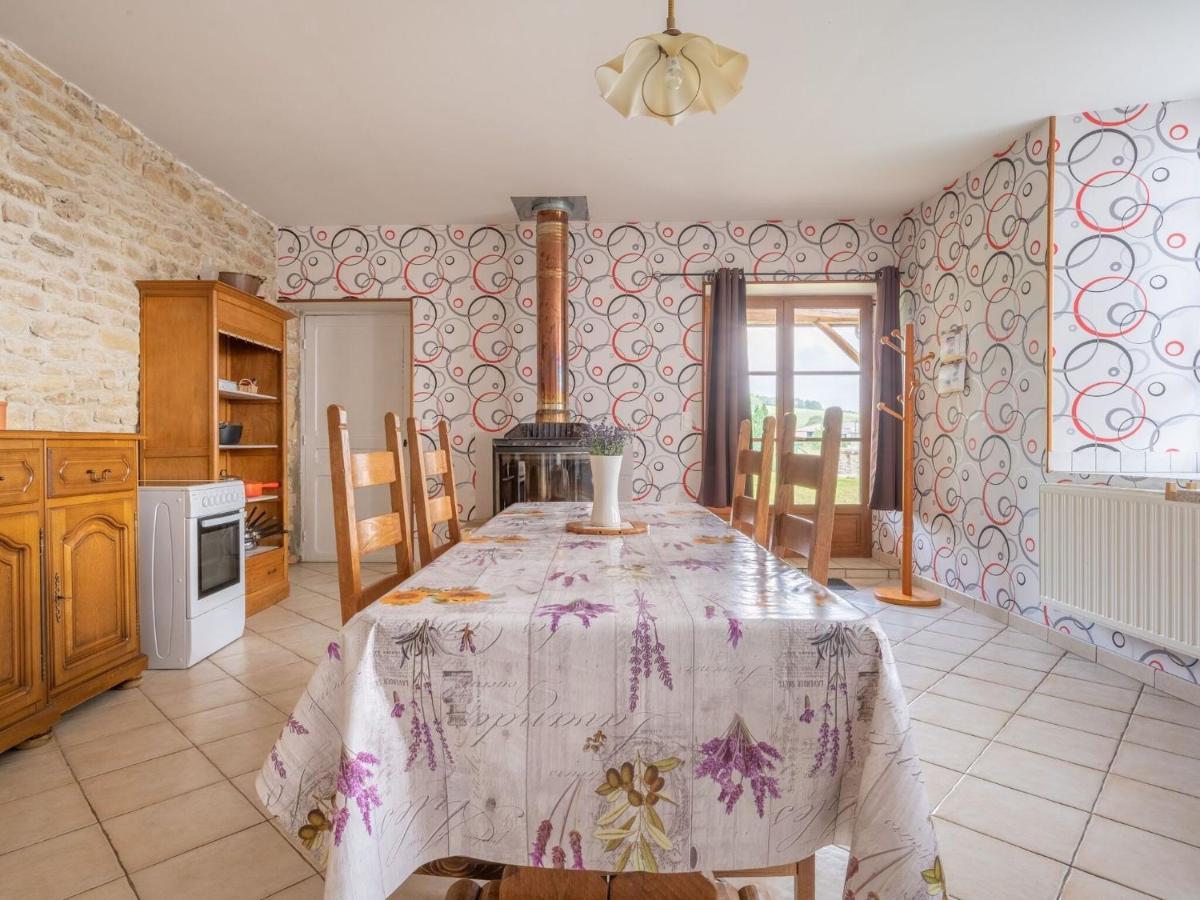 Vintage Holiday Home With Private Garden Nouart Zimmer foto